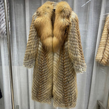 Load image into Gallery viewer, Women Real Fox Fur Coat High Street Big Fur Collar Long Fur Jacket