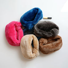 Load image into Gallery viewer, 2022 New Fashion Knot Bag Sheepskin Fur Hand Bag Lady Real Lamb Fur Knotted Winter Fairy Handbag Wool 4398