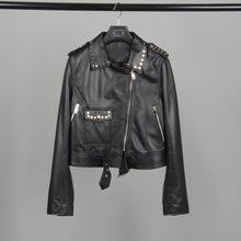 Load image into Gallery viewer, Genuine Sheepskin Leather Jackets Women Fashion Zipper Coat Black Rivet Short Jacket