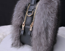 Load image into Gallery viewer, 2022 New High Quality Women‘s Real Fox Fur Crossbody Bag Fashion Shoulder Bag Lady Messenger Bag 7998