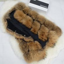 Load image into Gallery viewer, Lady Real Raccoon Fur Vest Winter New Style Gilet Natural Fur Waistcoat