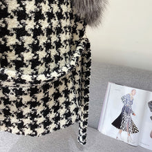Load image into Gallery viewer, Women Winter Fashion Real Fox Fur Gilets Luxury Warm Vests Waistcoat