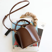Load image into Gallery viewer, Lady Designer Style Bucket Bags 2022 New Handbags Luxury Real Leather Shoulder Bag For Women Floral Handle 4410