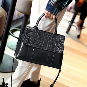 Lady Large Capacity Messenger Bag Leather Handbag Embossing Printed Shoulder Bags Women Tote 4364