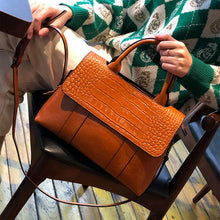 Load image into Gallery viewer, Lady Large Capacity Messenger Bag Leather Handbag Embossing Printed Shoulder Bags Women Tote 4364