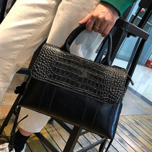 Load image into Gallery viewer, Lady Large Capacity Messenger Bag Leather Handbag Embossing Printed Shoulder Bags Women Tote 4364