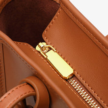 Load image into Gallery viewer, Large Capacity Bags 2022 New Genuine Leather Shoulder Bags 3 Colors Zipper Lady Tote Bag 4377