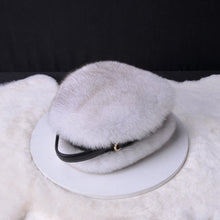 Load image into Gallery viewer, 2022 New High Quality Women‘s Real Fox Fur Crossbody Bag Fashion Shoulder Bag Lady Messenger Bag 7998