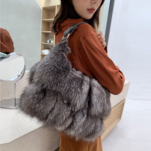 Load image into Gallery viewer, 2022 New Lady Luxury Handbag Women Fashion Fox Fur Shoulder Bag Top Quality Messenger Bag 8803
