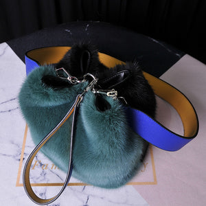 2022 Women Fashion Quality Real Mink Fur Hand Bags Wide Strap Female Contrast Color Shoulder Bag Lady Messenger Bag 8816