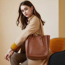 Load image into Gallery viewer, Large Capacity Bags 2022 New Genuine Leather Shoulder Bags 3 Colors Zipper Lady Tote Bag 4377