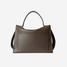 Load image into Gallery viewer, Genuine Leather Bags Women Shoulder Crossbody Large Capacity Lady Hand Bags Tote 2022 Spring Autumn 4395