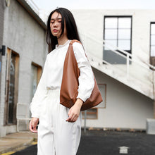 Load image into Gallery viewer, Women Big Capacity Leather Bags Fashion Handbags Totes Lady Genuine Leather Underarm Bags 4401