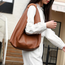 Load image into Gallery viewer, Women Big Capacity Leather Bags Fashion Handbags Totes Lady Genuine Leather Underarm Bags 4401
